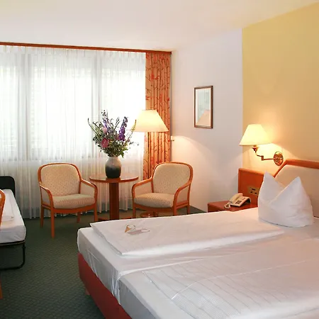 Avia Hotel 4*