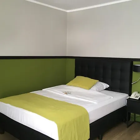 Avia Hotel 4*