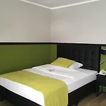 Avia Szálloda 4*