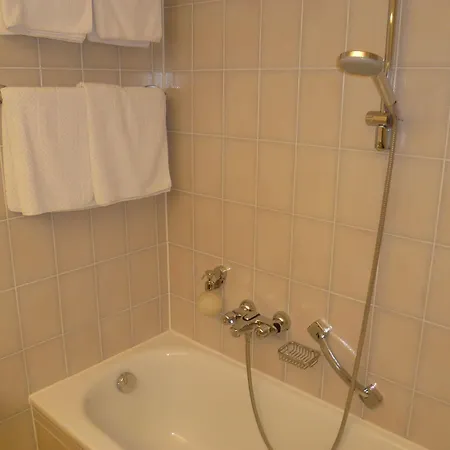 Avia Hotell