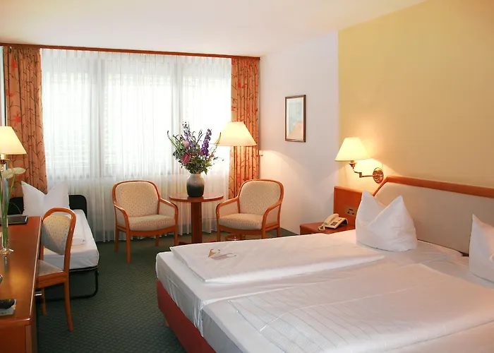 Avia Hotel 4*