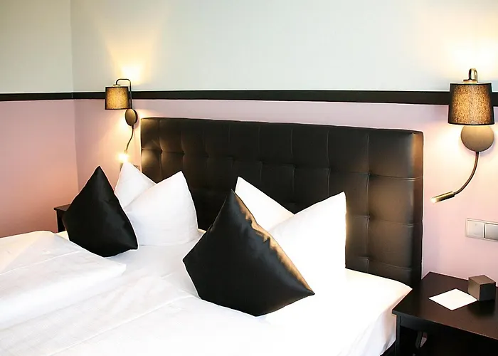 Avia Hotel 4*